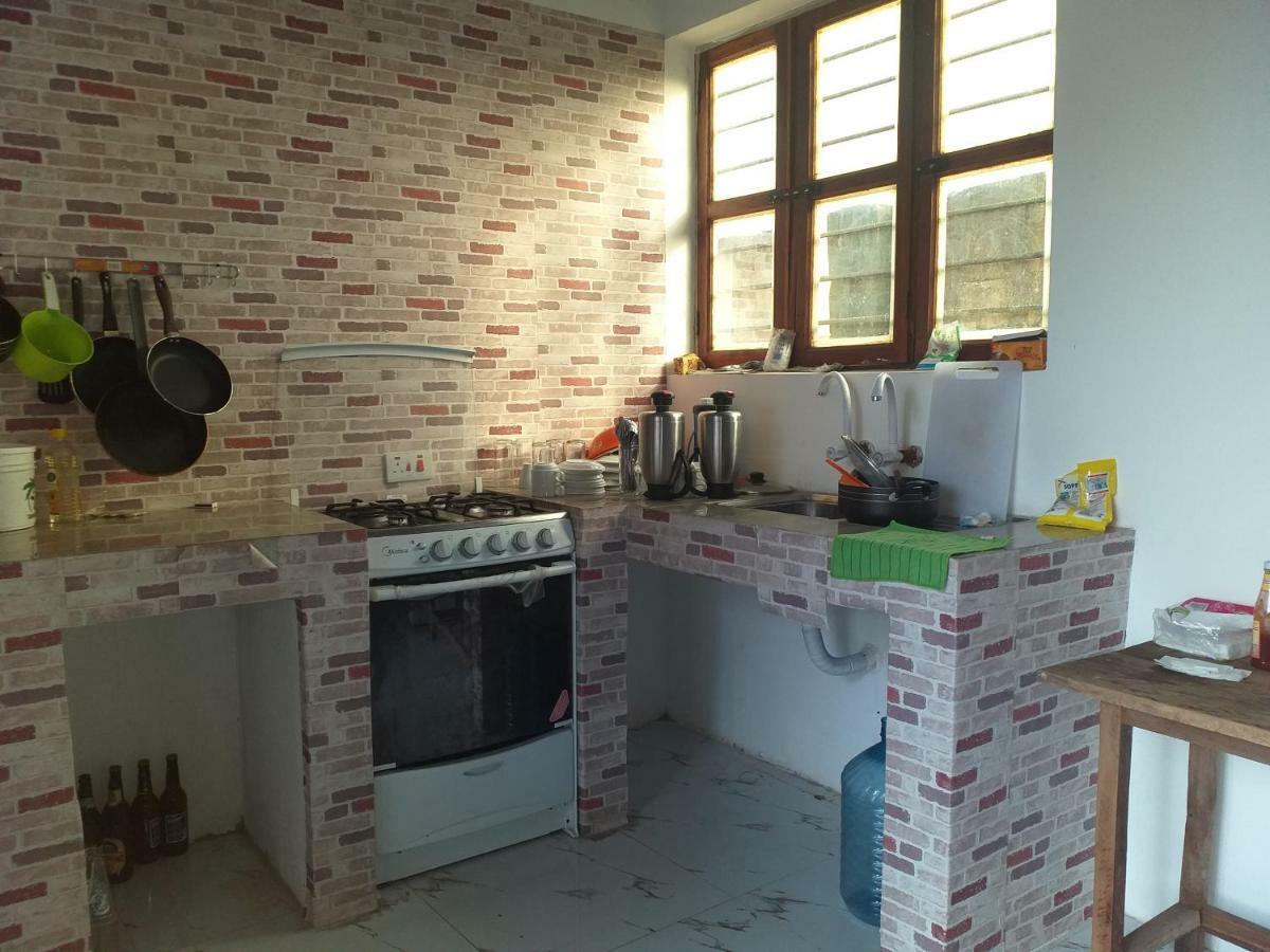 Malik Villa-Matemwe Bnb And Restaurant Екстер'єр фото