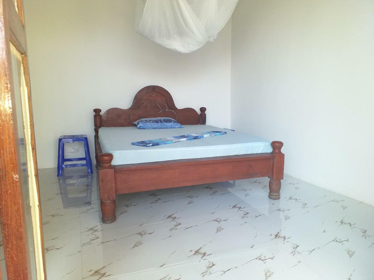 Malik Villa-Matemwe Bnb And Restaurant Екстер'єр фото