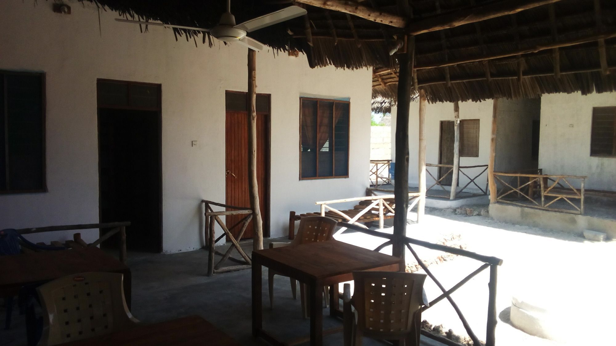 Malik Villa-Matemwe Bnb And Restaurant Екстер'єр фото