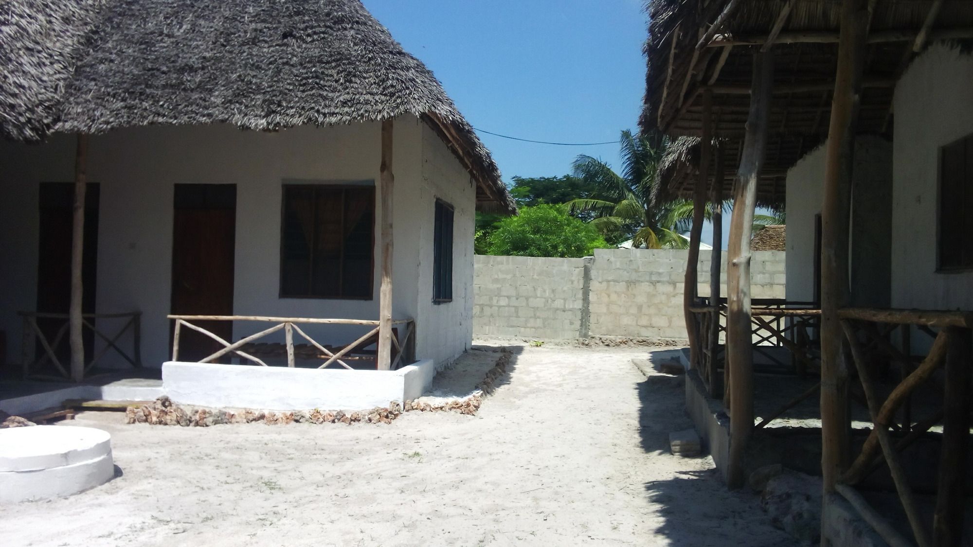 Malik Villa-Matemwe Bnb And Restaurant Екстер'єр фото