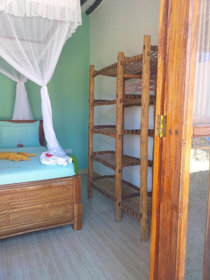 Malik Villa-Matemwe Bnb And Restaurant Екстер'єр фото